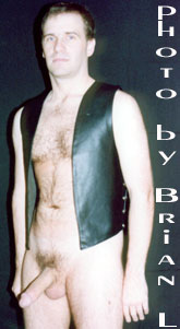 Naked1.jpg (41886 bytes)
