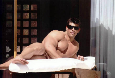 Naked muscle jock Zeb Atlas sample 9