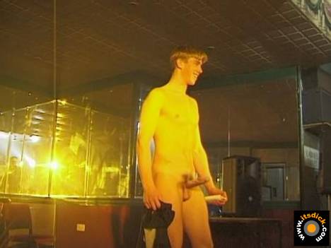 more horny pix of daring guys