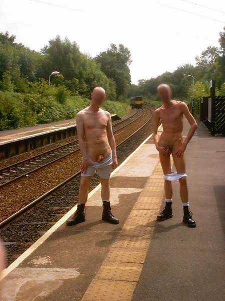 This guy just loves getting naked outdoors