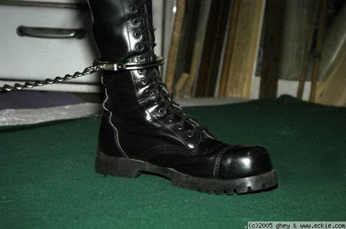 30_cuffed_laceboot